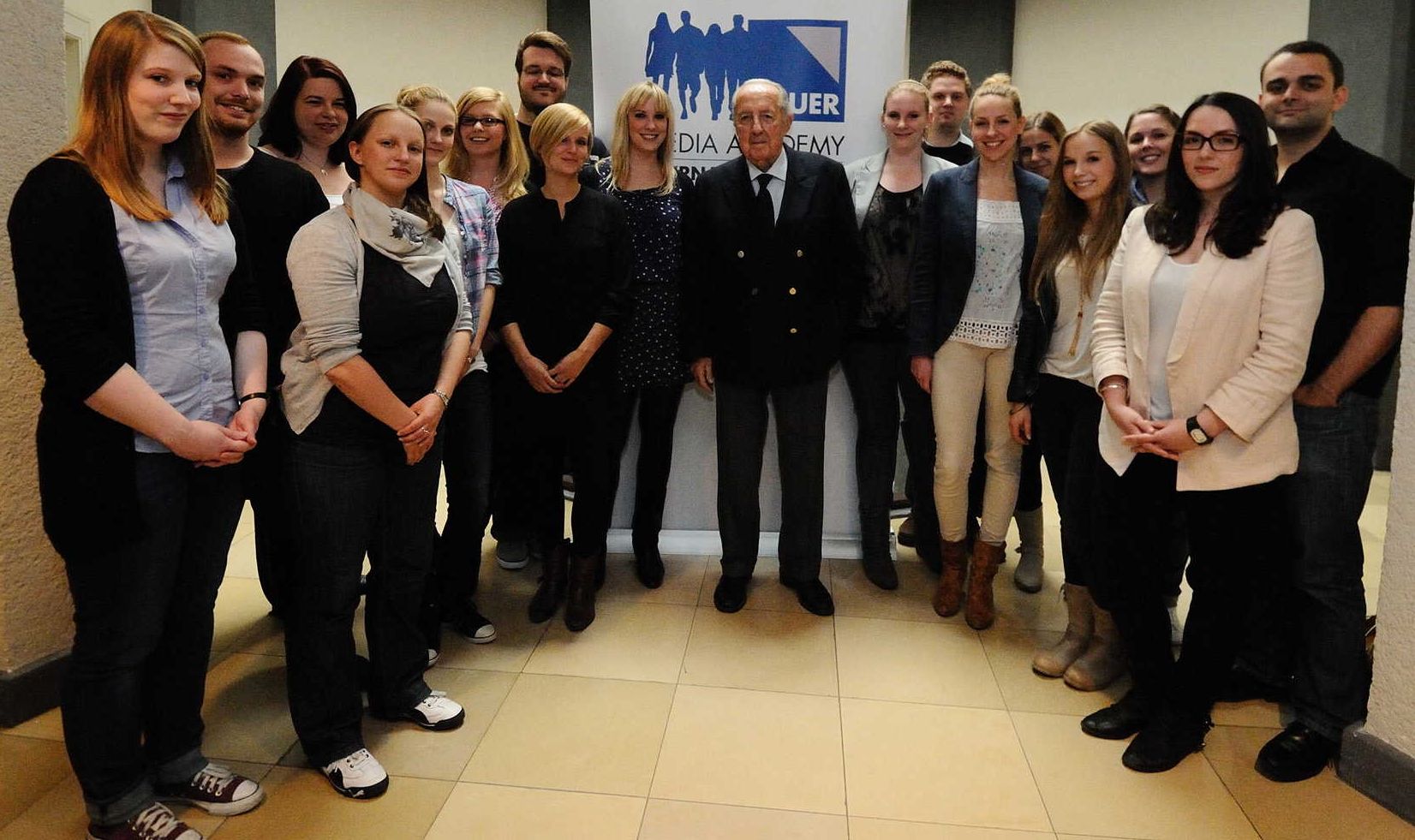Prof-Peter-Scholl-Latour-zu-Gast-in-der-Journalistenschule-der-Bauer-Media-Academy in